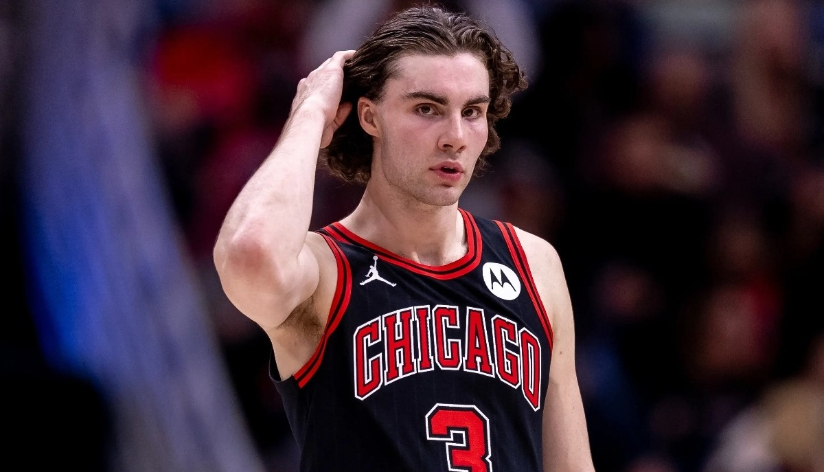 芝加哥公牛迎NBA季后赛关键赛,集结日队长鼓劲,质疑声仍在,资深球员宣示担当的简单介绍 芝加哥公牛迎NBA季后赛关键赛,集结日队长鼓劲,质疑声仍在,资深球员宣示担当的简单介绍