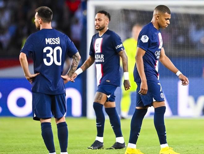 包含姆巴佩赛事官方发布挺进下一轮新规,雄鹿争议不断!的词条 包含姆巴佩赛事官方发布挺进下一轮新规,雄鹿争议不断!的词条